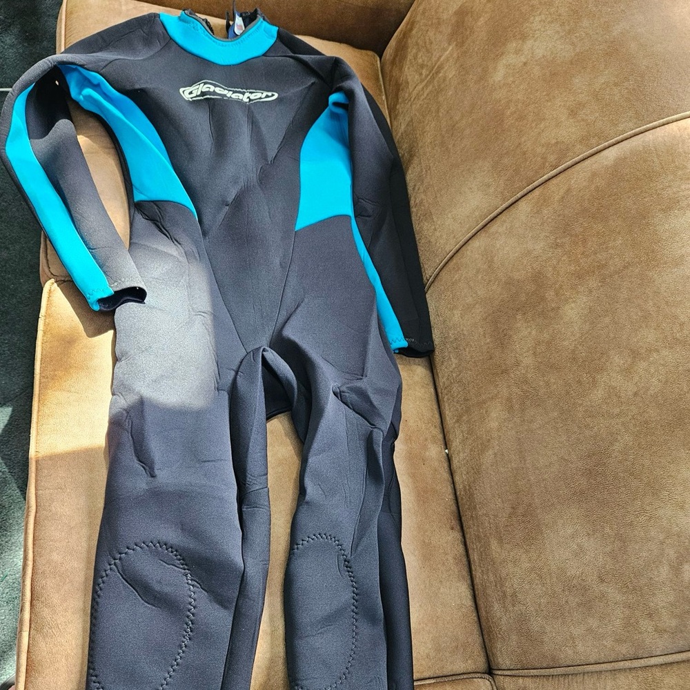 Ladies wetsuit 14